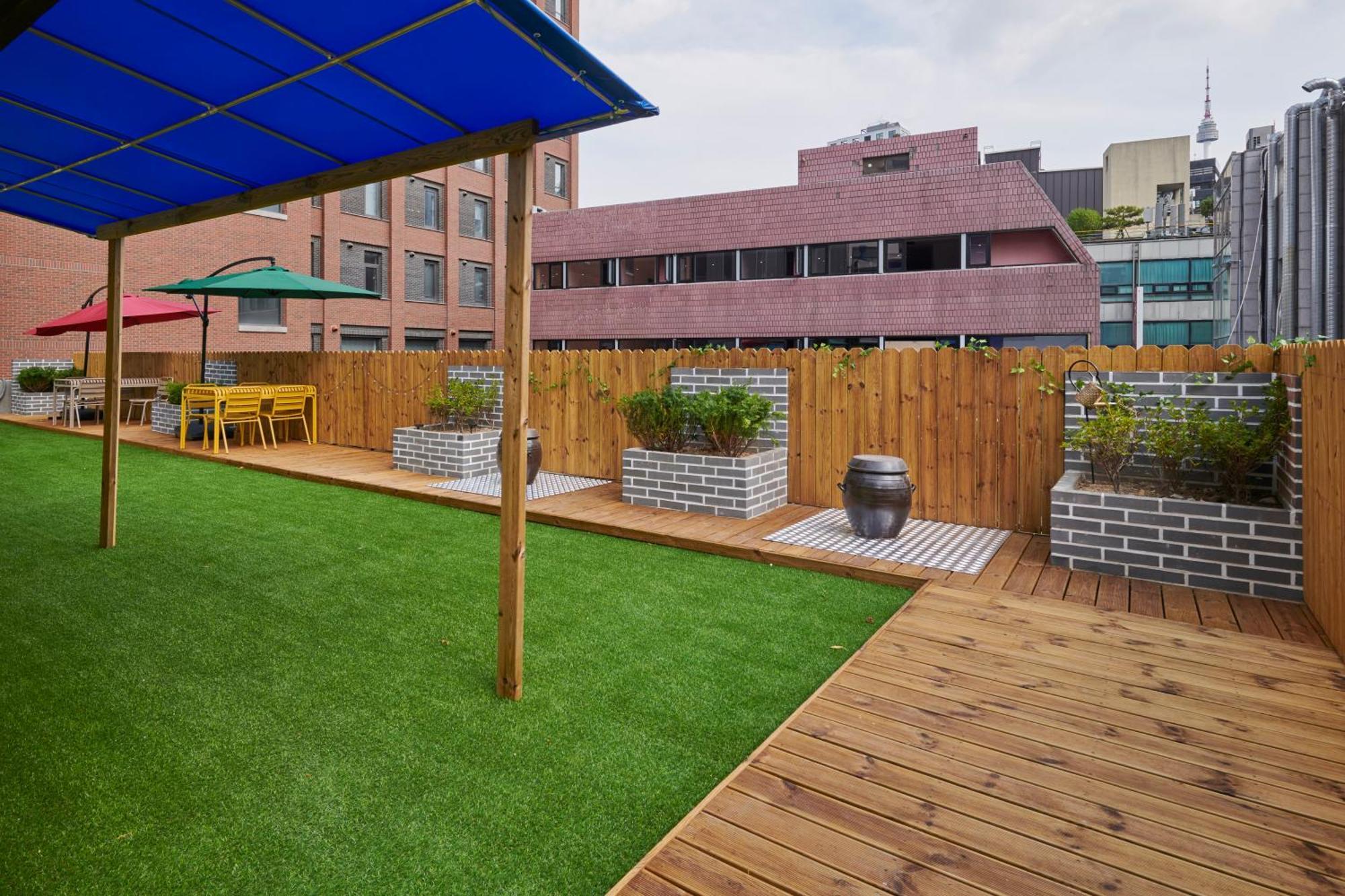 Eight Rest Hostel Myeongdong Сеул Экстерьер фото