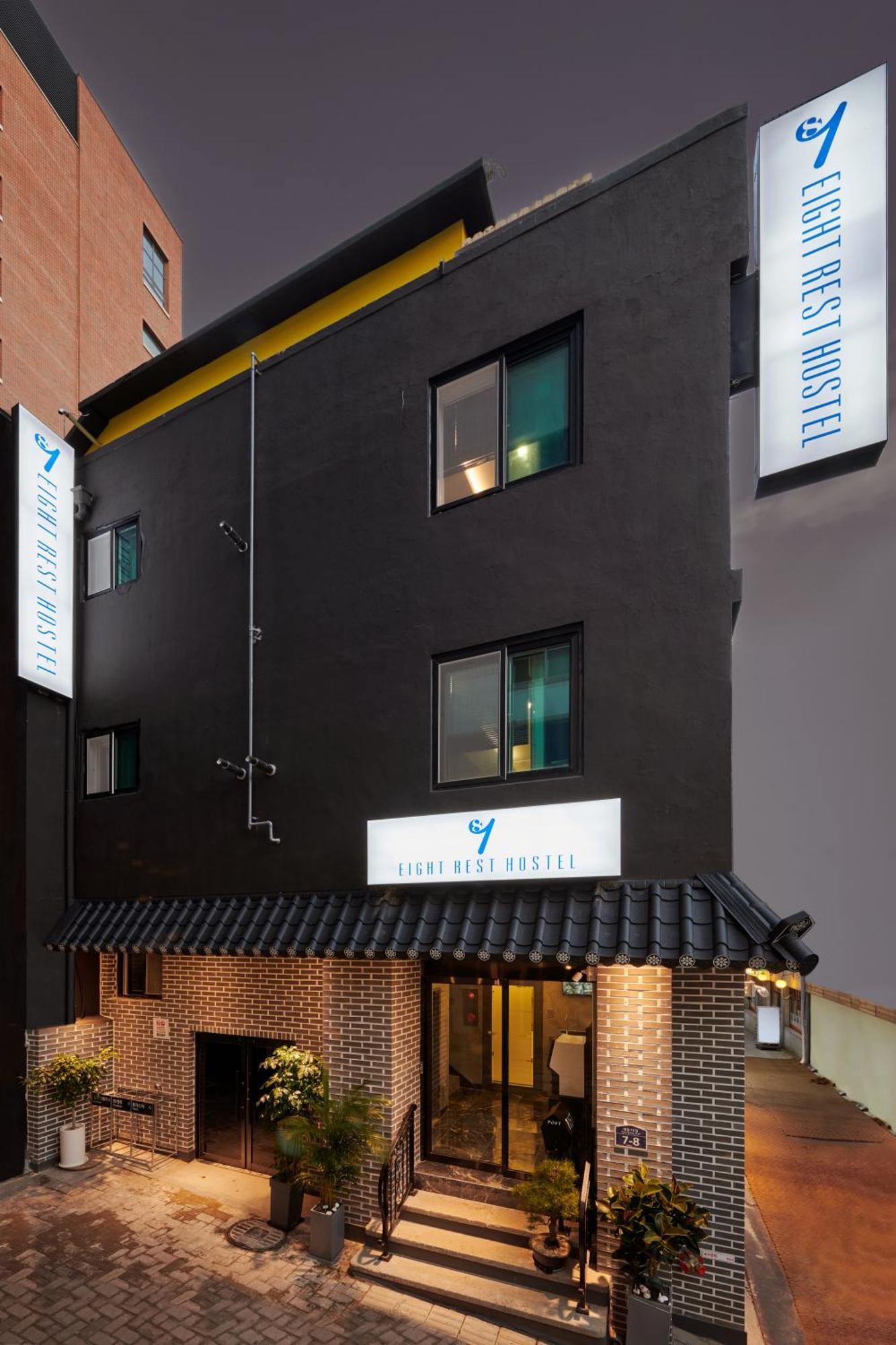 Eight Rest Hostel Myeongdong Сеул Экстерьер фото